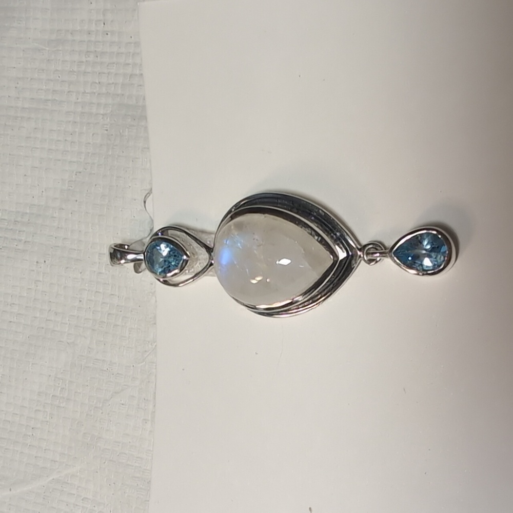 Pendant Rainbow Moonstone and Blue Topaz